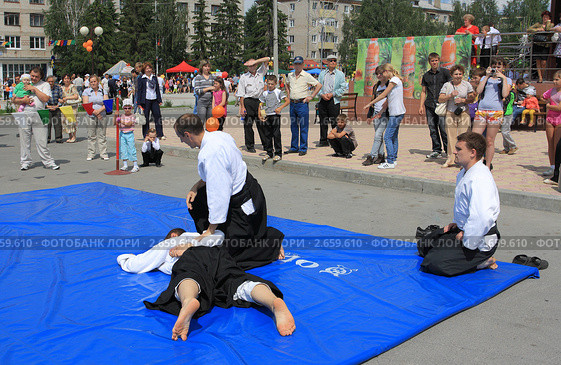 Верный прием. Айкидо (2011 год). Редакционное фото, фотограф Анатолий Матвейчук / Фотобанк Лори