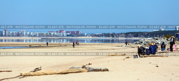 Вид на обмелевшее Обское море и город Новосибирск со стороны города Бердска (2020 год). Стоковое фото, фотограф Евгений Мухортов / Фотобанк Лори