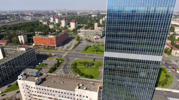 Вид на площадь Конституции со стороны бизнес центра Leader Tower. Санкт-Петербург (2016 год). Редакционное видео, видеограф Кекяляйнен Андрей / Фотобанк Лори