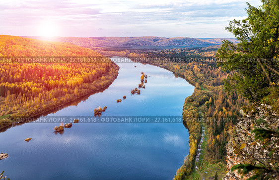 Вид на реку Вишера с камня Ветлан. Стоковое фото, фотограф Евгений Ткачёв / Фотобанк Лори