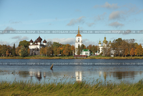 Вид на центральную часть Каргополя через Онегу (2012 год). Стоковое фото, фотограф Самохвалов Артем / Фотобанк Лори