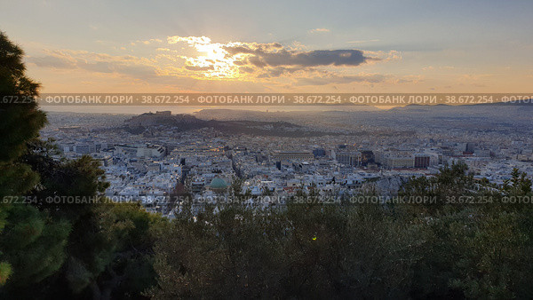 Вид с горы Ликавитос на Афины. Аттика. Греция (2023 год). Редакционное фото, фотограф lana1501 / Фотобанк Лори