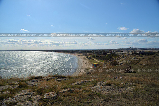 View of city of Shchelkino, village of Mysovoye and Sea of Azov in autumn, Cape Kazantip, Crimea, Russia (2022 год). Стоковое фото, фотограф Алексей Антипов / Фотобанк Лори