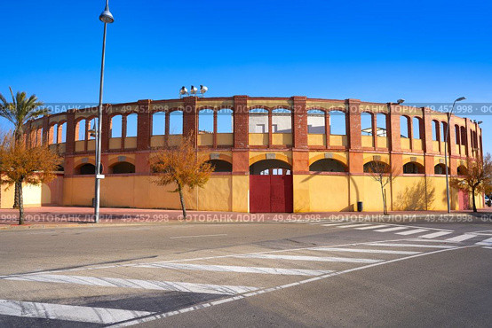 Vinaroz bullring Plaza de Toros in Castellon of Spain. Стоковое фото, агентство Ingram Publishing / Фотобанк Лори