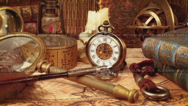 Vintage still life on an old map in 1565. Стоковое видео, видеограф Андрей Армягов / Фотобанк Лори