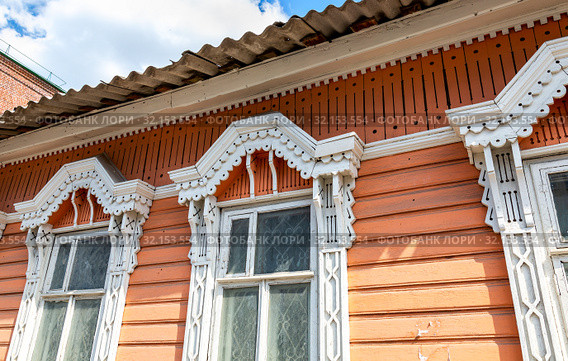 Vintage wooden carved ornament of old house. Стоковое фото, фотограф FotograFF / Фотобанк Лори