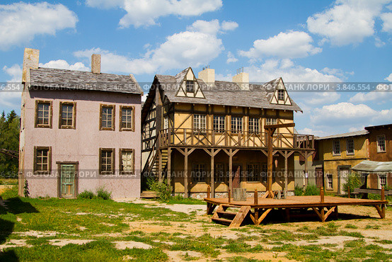 Виселица в старом городе, декорация для фильма (2012 год). Редакционное фото, фотограф Андрей Пожарский / Фотобанк Лори