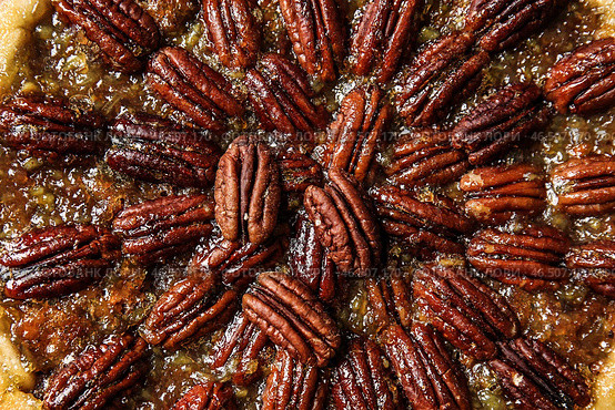 Вкусный пирог с орехами, крупным планом. Стоковое фото, фотограф Pixel_shot / Фотобанк Лори