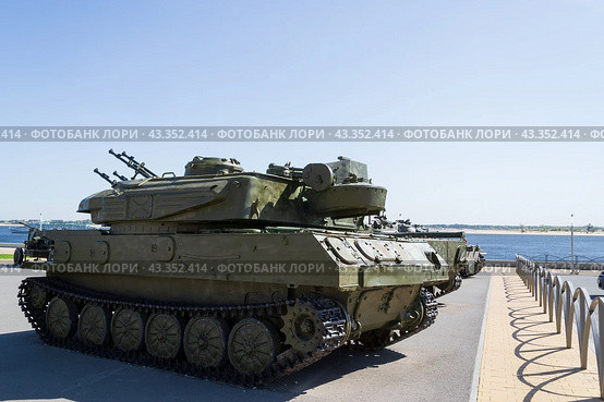 Военная техника, самоходная зенитная установка ЗСУ-23-4 Шилка, противовоздушная оборона. Волгоград, Центральная набережная, Россия. (2020 год). Редакционное фото, фотограф Андрей Цыганков / Фотобанк Лори