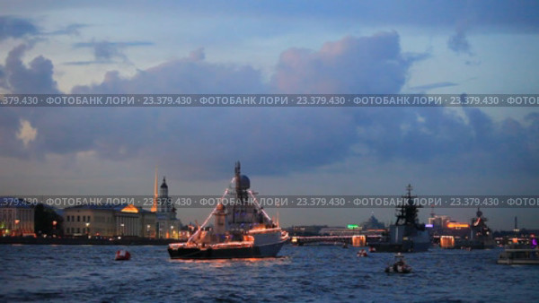 Военные корабли на параде в день ВМФ. Санкт-Петербург 2016. Редакционное видео, видеограф Литвяк Игорь / Фотобанк Лори
