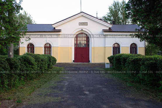 Вокзал, город Олонец, Республика Карелия (2012 год). Стоковое фото, фотограф Вячеслав Палес / Фотобанк Лори