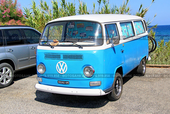 Volkswagen Transporter (2014 год). Редакционное фото, фотограф Art Konovalov / Фотобанк Лори