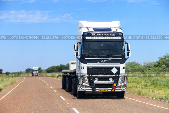 Volvo FH12 (2020 год). Редакционное фото, фотограф Art Konovalov / Фотобанк Лори