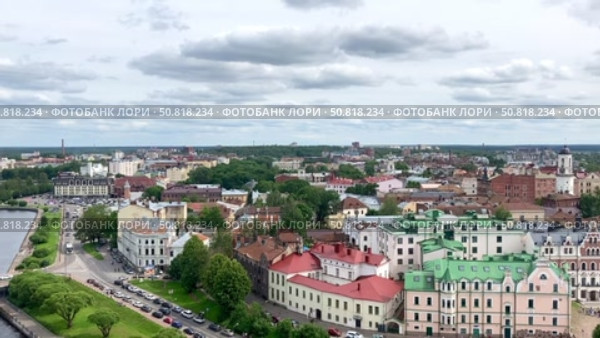 Выборг. Вид на Старый город со смотровой площадки Выборгского замка. Редакционное видео, видеограф Ирина Курносова / Фотобанк Лори