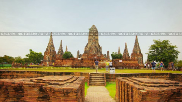 Wat Chaiwatthanaram. Буддийский храм в Аюттхая, Таиланд (2014 год). Редакционное видео, видеограф pzAxe / Фотобанк Лори