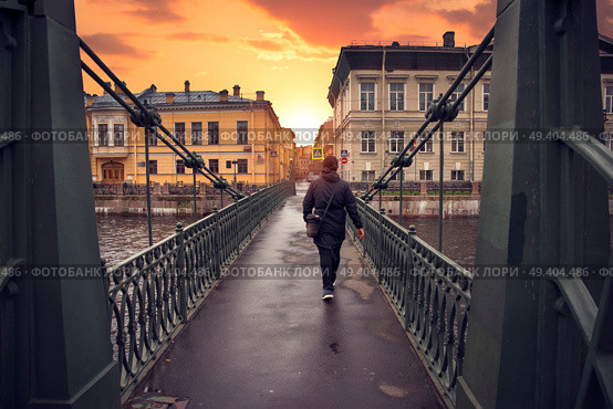water canals and rivers on the streets of St. Petersburg. Стоковое фото, агентство Ingram Publishing / Фотобанк Лори