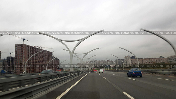 Western high-speed diameter is an intracity toll highway in St. Petersburg. (2020 год). Редакционное фото, фотограф Анна Кривицкая / Фотобанк Лори