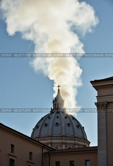 White smoke rises from the Sistine Chapels dome, signaling the election of a new pope, set against a stunning blue sky Generative AI. Стоковое AI-изображение, AI-художник Юлия Петровская / Фотобанк Лори