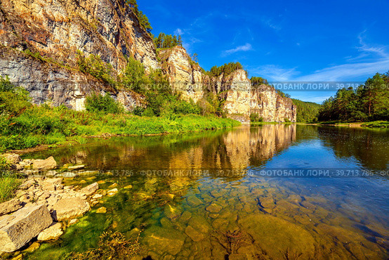 wonderful beautiful rocks of the big ay pristes on a summer sunny day. Стоковое фото, фотограф Акиньшин Владимир / Фотобанк Лори