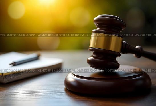Wooden judge's hammer close-up. Стоковое AI-изображение, AI-художник RamA / Фотобанк Лори
