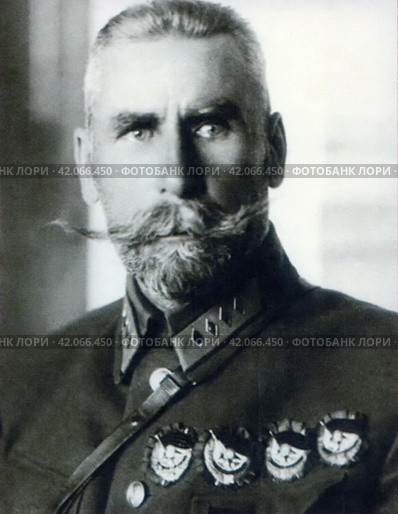 Ян Фрицевич Фабрициус (1877-1929), командир и комиссар Красной армии во время Гражданской войны, первый четырёхкратный кавалер высшей государственной награды (на тот момент) — ордена Красного Знамени. Редакционное фото, фотограф Сергей Елизарьев / Фотобанк Лори