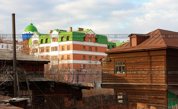 За старым - новое (2010 год). Стоковое фото, фотограф Анатолий Матвейчук / Фотобанк Лори