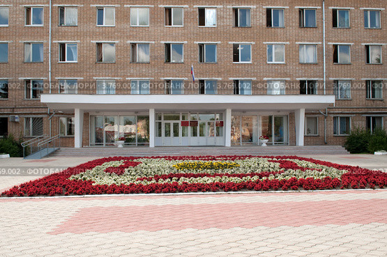 Здание администрации, город Сафоново, Смоленская область (2012 год). Стоковое фото, фотограф Вячеслав Палес / Фотобанк Лори