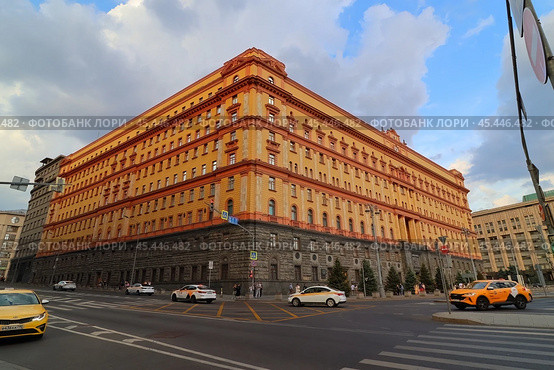 Здание ФСБ России на Лубянской площади в Москве (2024 год). Редакционное фото, фотограф Константин Григорьев / Фотобанк Лори