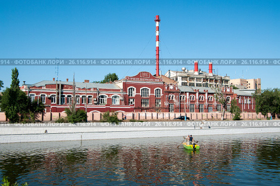 Здание Городской электрической станции на Красной набережной (2009 год). Редакционное фото, фотограф Дмитрий Щукин / Фотобанк Лори