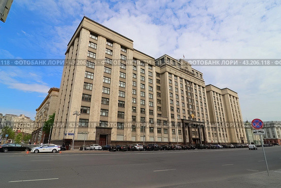 Здание Государственной Думы РФ (2024 год). Редакционное фото, фотограф Константин Григорьев / Фотобанк Лори