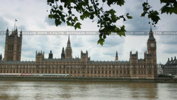 Здание парламента и Биг Бен в Лондоне (2010 год). Стоковое видео, видеограф Losevsky Pavel / Фотобанк Лори