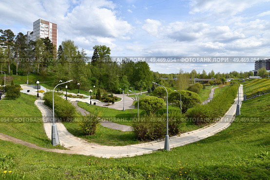 Zelenograd is a residential area with many parks for walking and running , Moscow, Russia. Стоковое фото, фотограф Володина Ольга / Фотобанк Лори