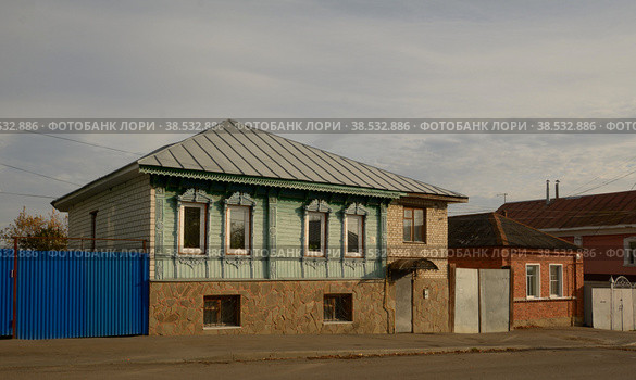 Жилые дома на улице Ленина, город Елец (2021 год). Стоковое фото, фотограф Сапрыгин Сергей / Фотобанк Лори